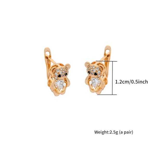 QIUPALEI Jewelry-New three-dimensional hollow design zirconia bear earrings fashion wild niche design high-level sense of ear jewelry - Image 6
